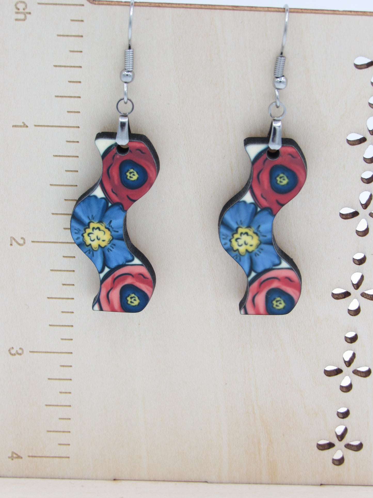 Floral Curvy Sublimation Earrings, Wavy MDF Wood Dangle Earrings, 1.5 Inch Botanical Flower Jewelry