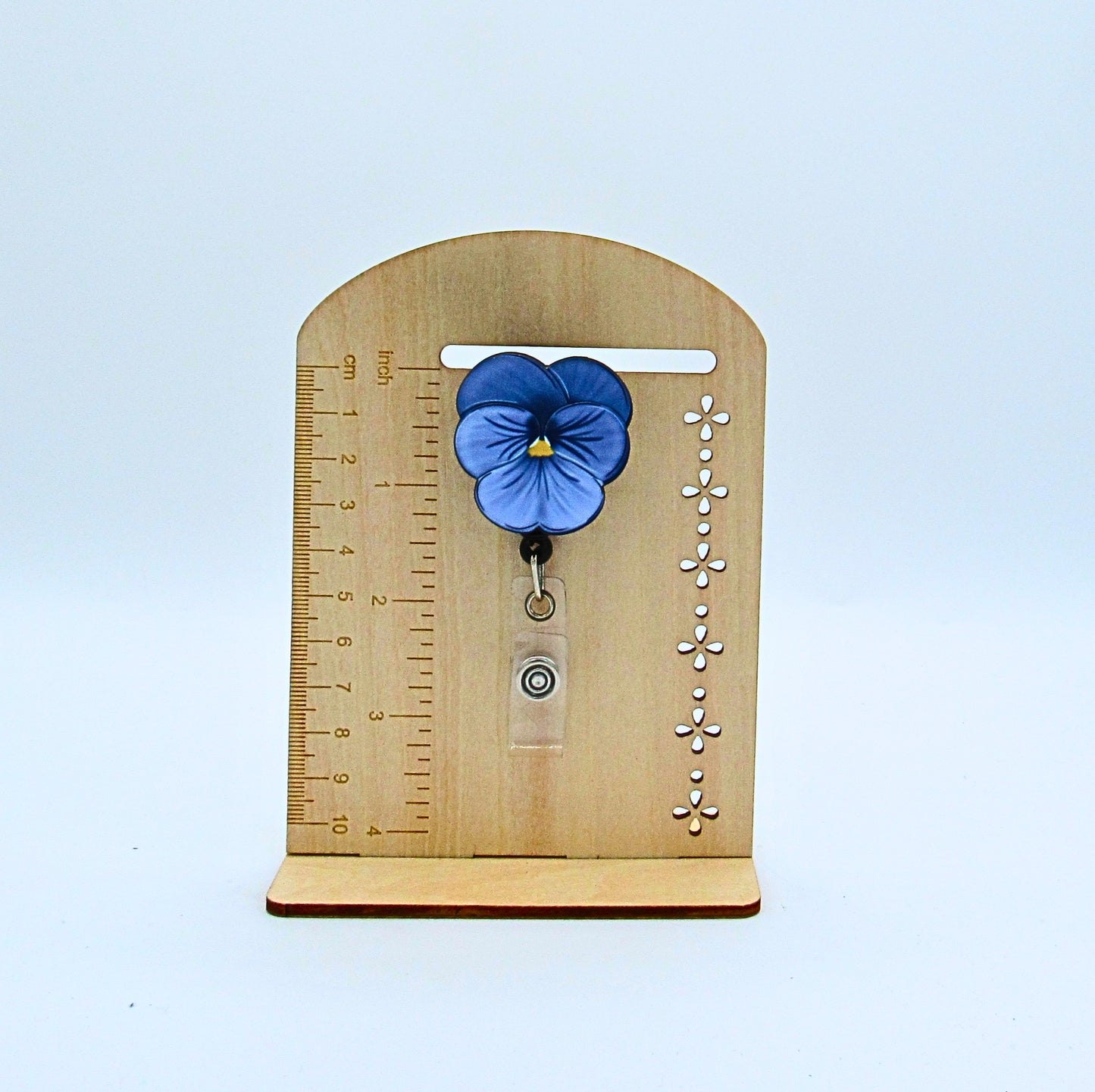 MDF-Pansy Shaped Sublimated Badge Reel