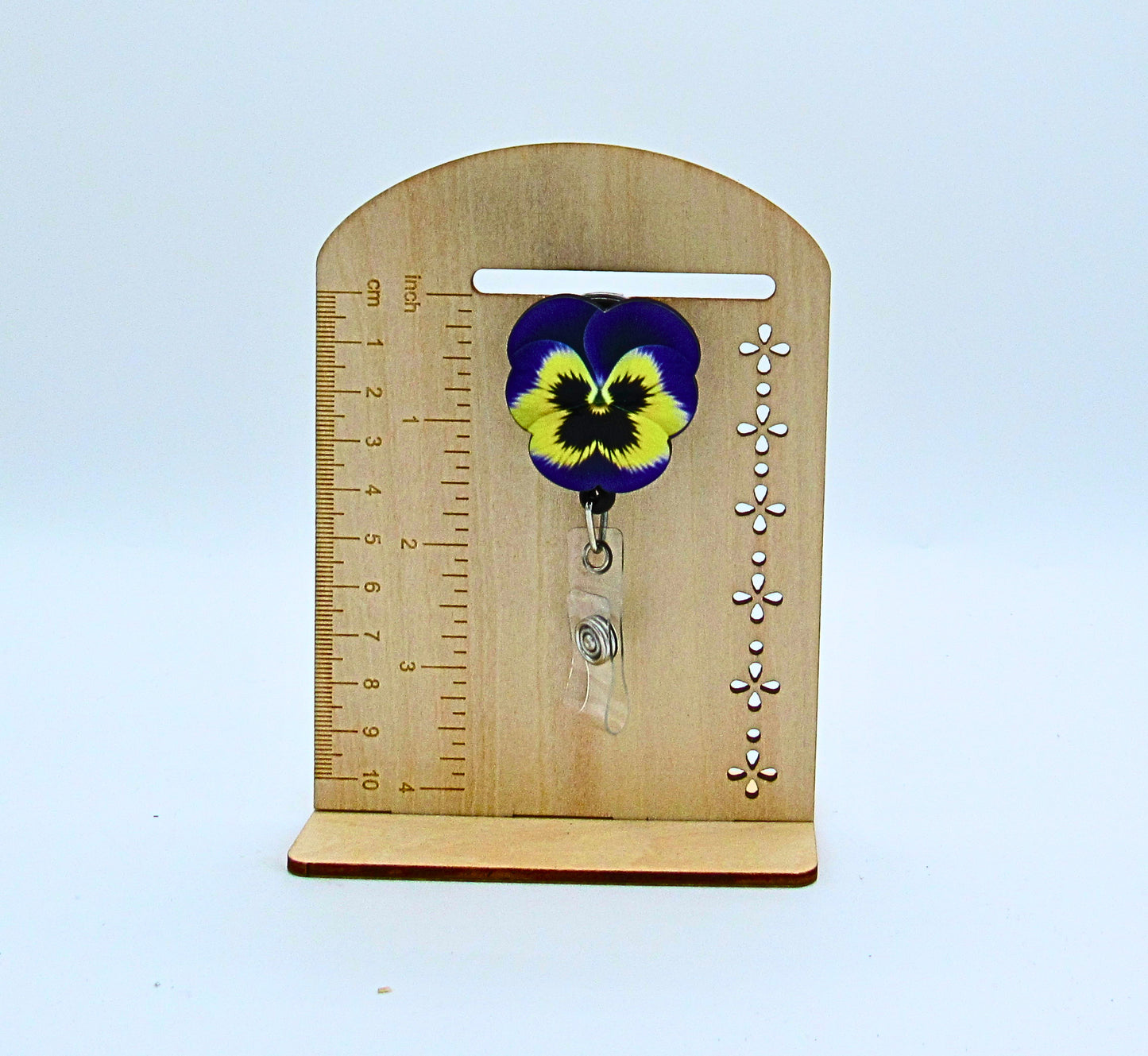 MDF-Pansy Shaped Sublimated Badge Reel