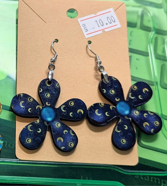1 1/2 inch Hippie Flower Shaped Earrings