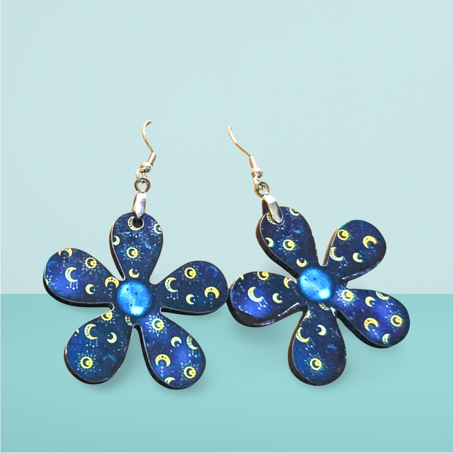 1 1/2 inch Hippie Flower Shaped Earrings