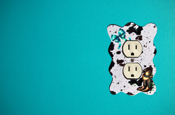 Wavy Edge Shaped Sublimated Outlet Cover