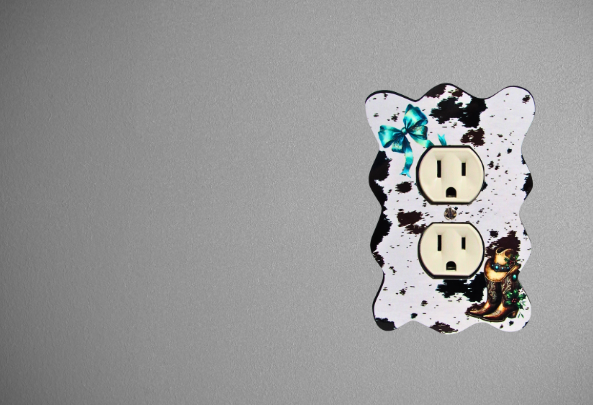 Wavy Edge Shaped Sublimated Outlet Cover